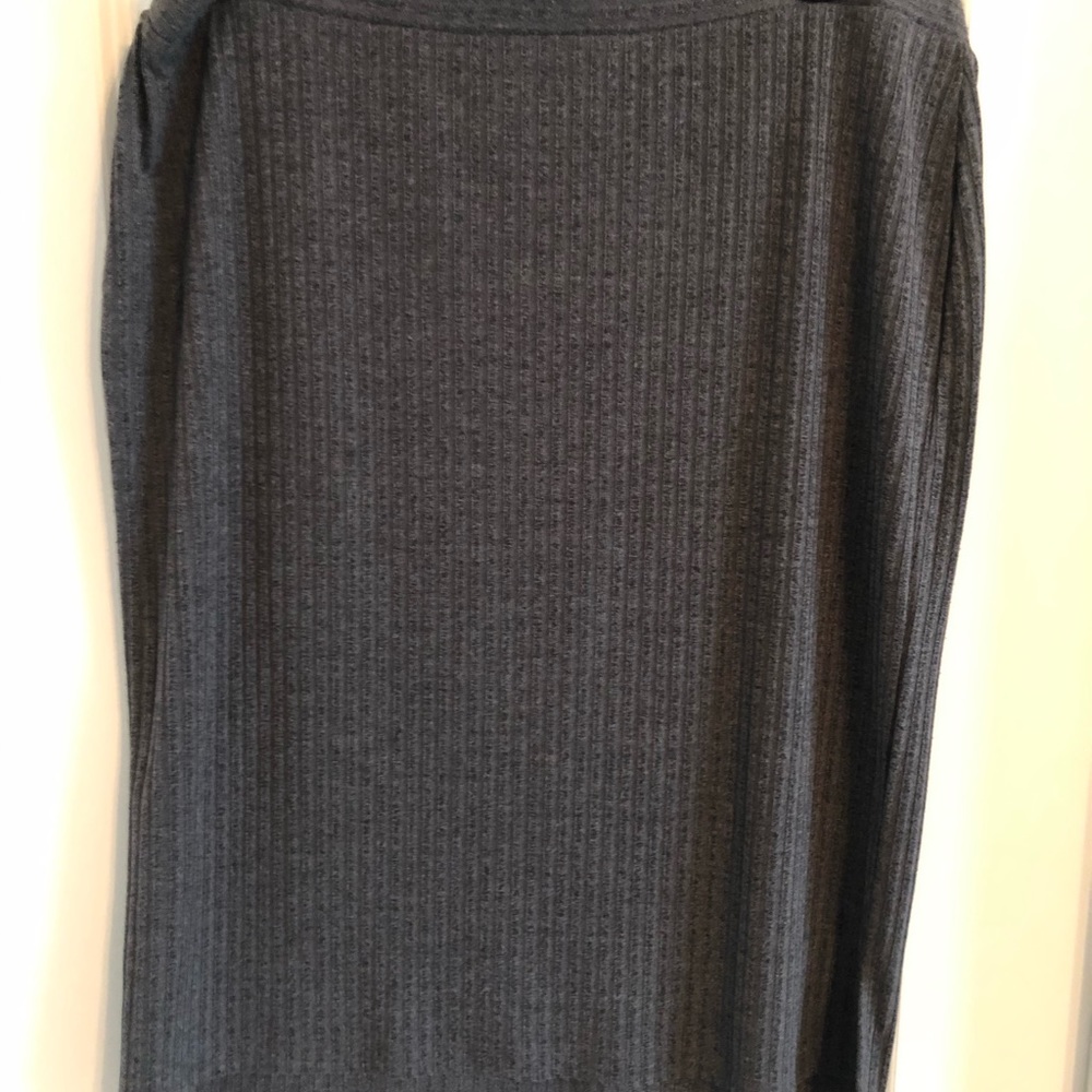 Women’s Gray Skirt